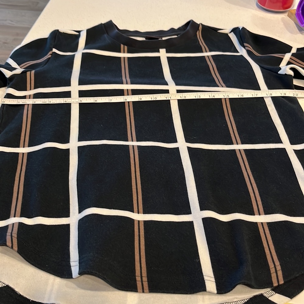 H&M Windowpane Tee - Picture 5 of 6